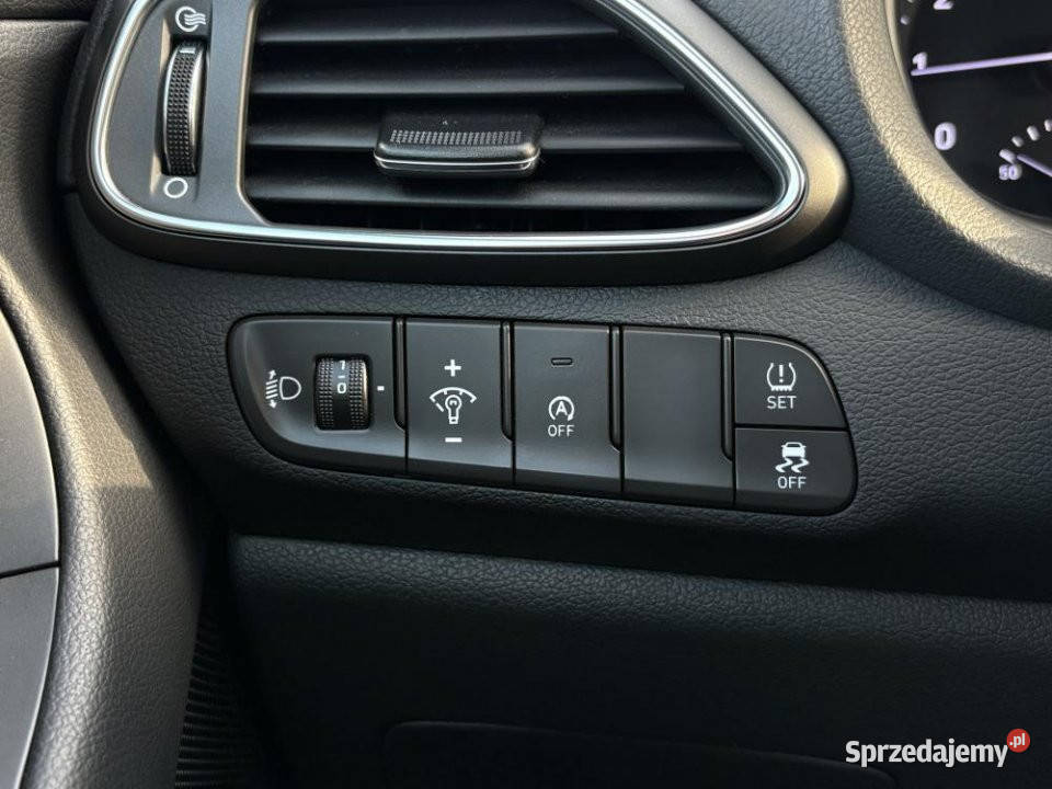 HYUNDAI i30 2020r Salon Warszawa