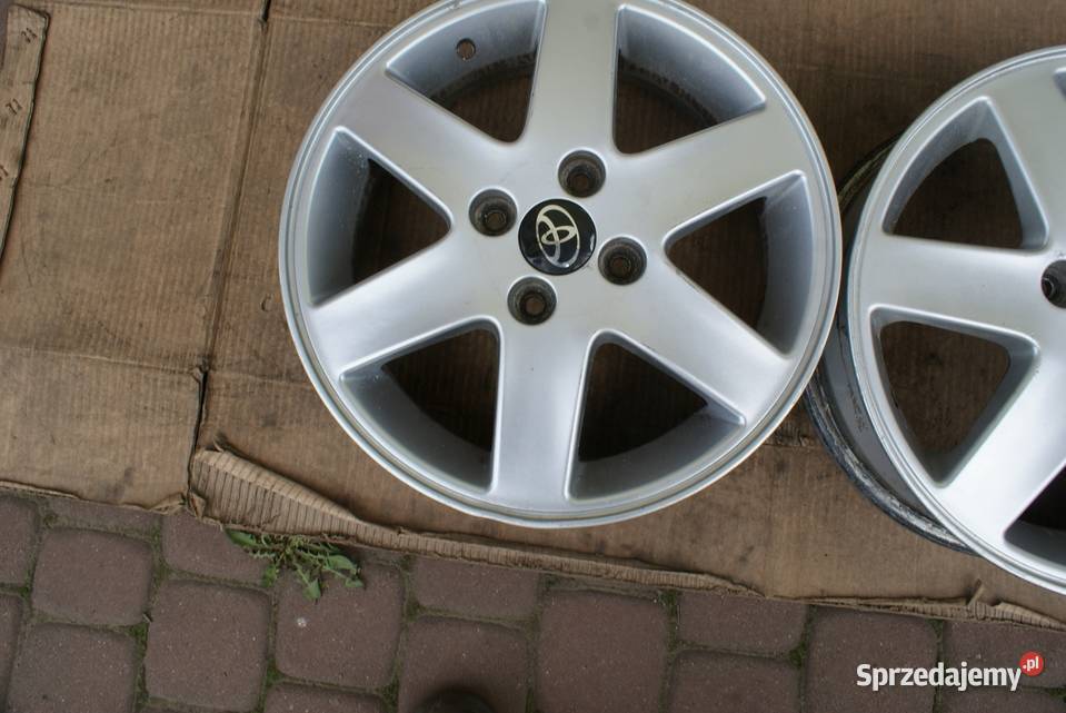 Stalowe 15 4x100 x541 ET39 jNowe Toyota Yaris Dynów