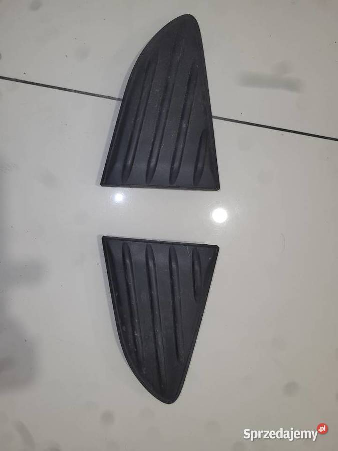 Toyota yaris iii 3 lift 17 kratka zderzaka tyl Krosno sprzedam