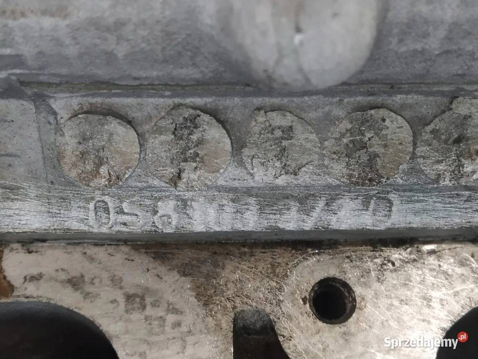 GŁOWICA KOMPLETNA 058103373D 18 20V Audi A4 II
