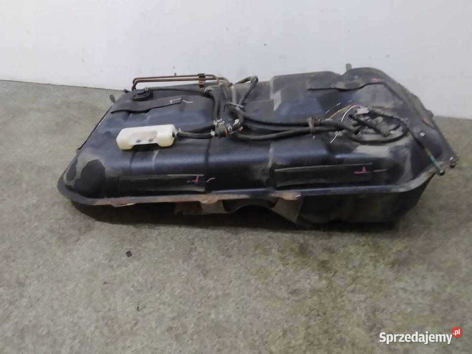 ZBIORNIK PALIWA BAK 16 B POMPA Suzuki Liana I świętokrzyskie