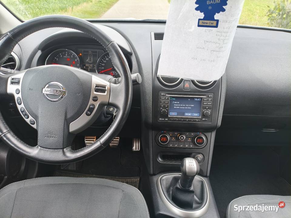 Nissan Qashqai2 16 Benzyna świętokrzyskie Sarnia Zwola sprzedam