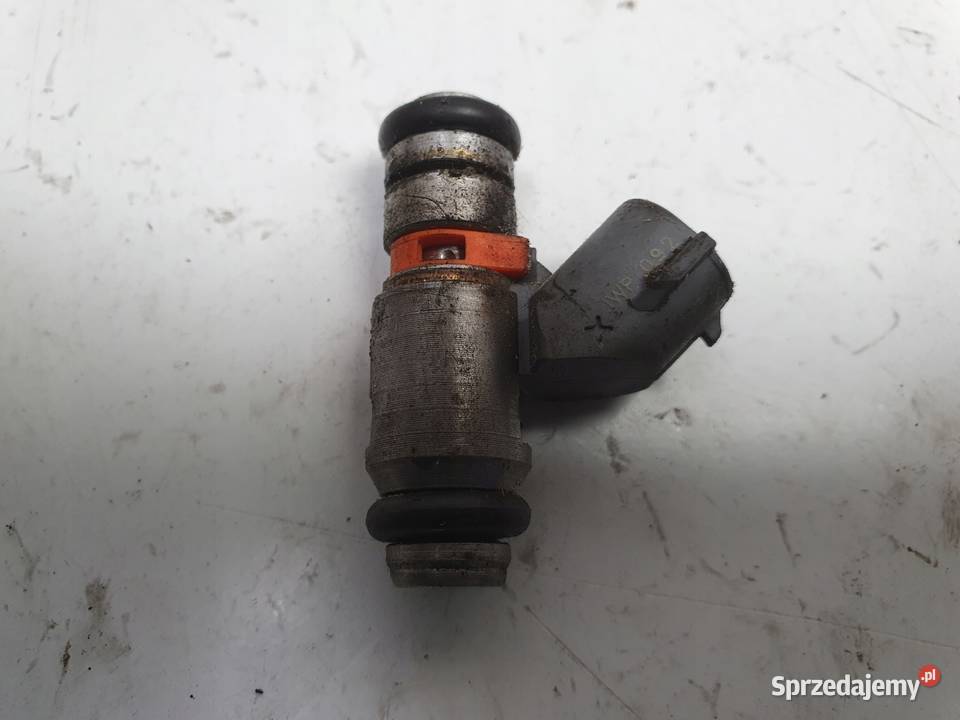WTRYSKIWACZ VW Golf IV 14 16V wtrysk IWP092 Chełm