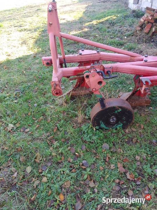 Pług trzy skibowy Końskie