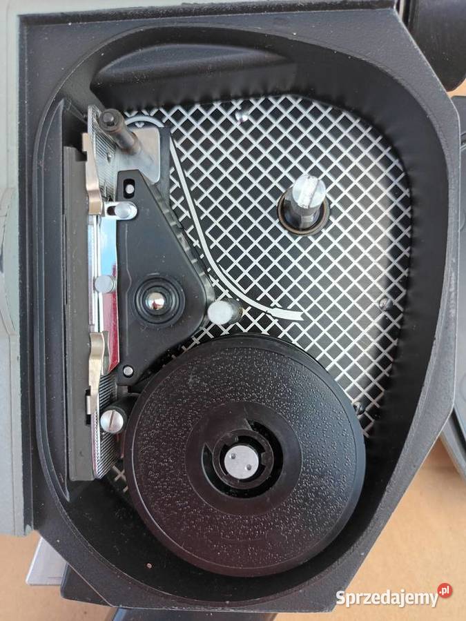 Stara kamera analogowa 8mm QuarzZoom DS83 etui łódzkie Aleksandrów Łódzki