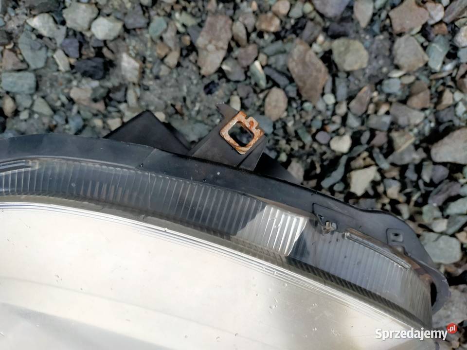 Sprzedam reflektory Valeo do Opel Vivaro używane Lampy przednie Słotwina