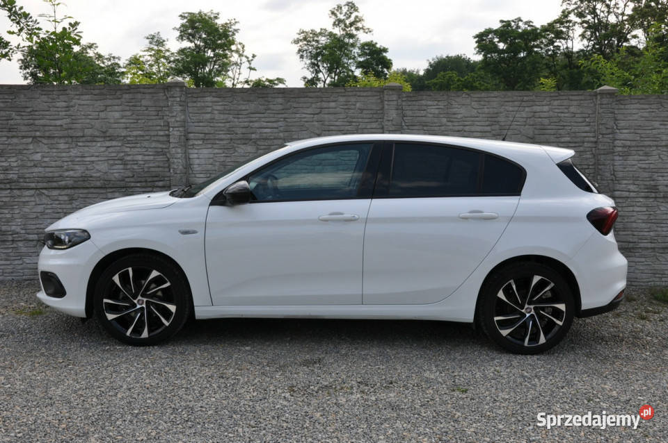Fiat Tipo 14 120 TJet hatchback LED Navi Kamera możliwa zamiana Dąbrowa Górnicza
