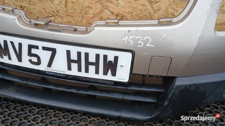 NISSAN QASHQAI J10 ZDERZAK PRZÓD C30 HALOGEN osobowe Zbierkowo