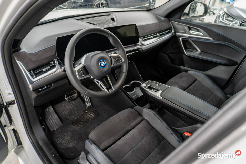 BMW iX2 iX2 eDrive20 Dostępne ręki centralny zamek Łódź