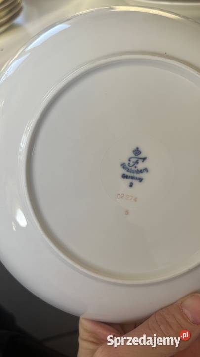 Elegancki deserowy słynna róża Frstenberg talerz Porcelana i szkło Nowa Wola sprzedam