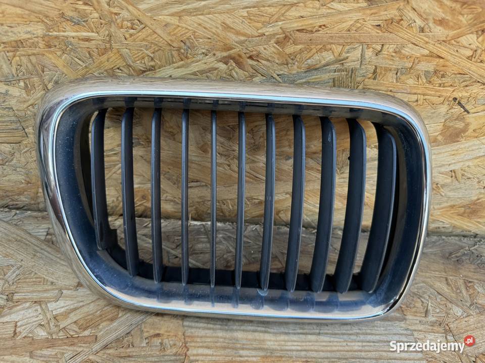 ATRAPA KRATKA GRILL NERKA PRAWA RH BMW 3 E36 Międzychód