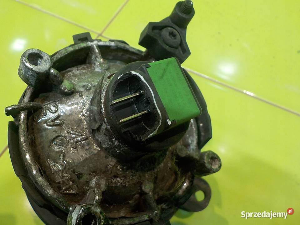 RANGE ROVER L322 IV LIFT 07r halogen prawy Lampy przeciwmgielne Lampy przeciwmgielne Suków