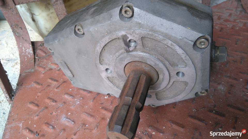 Multiplikator przekładnia do pompy