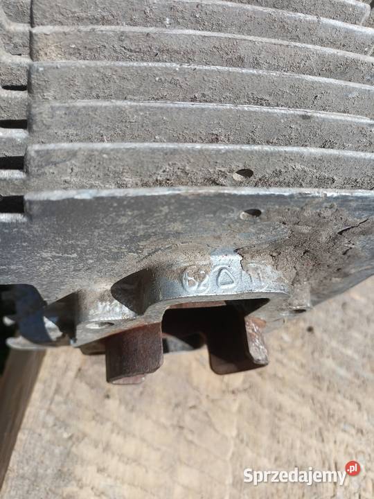Cylinder głowica MZ ETZ 250 82r Lublin