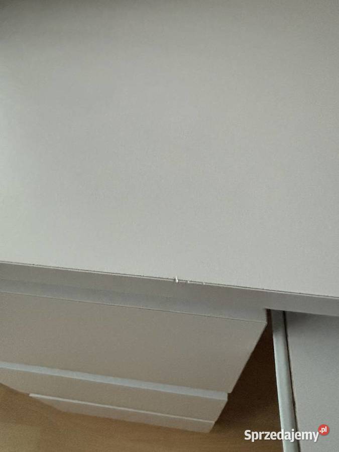 Biurko białe z szufladami 77cm Skowieszyn