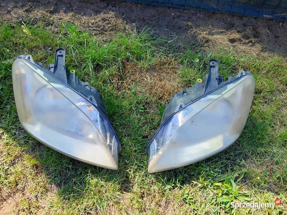 Lampy ford focus c TDCi części Focus C-Max Stare Kurowo