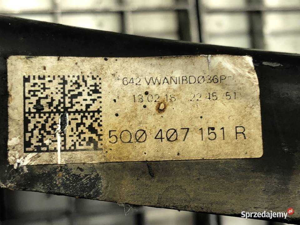 WAHACZ LEWY PRZÓD VW GOLF VII Kombi PRZEDNI LEWA