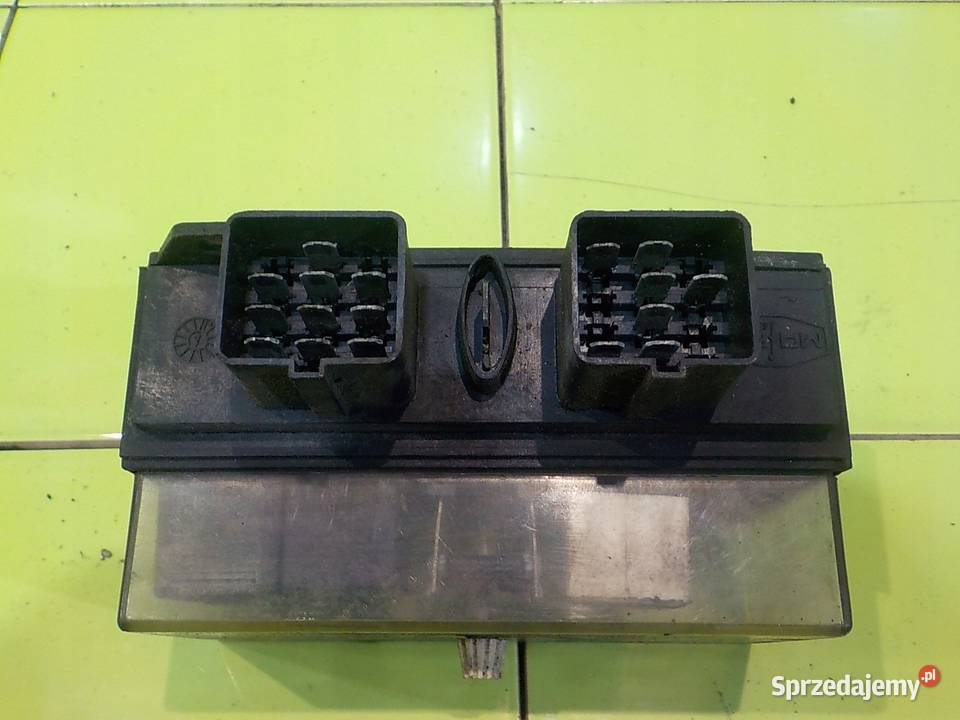 LANCIA BETA 20 B 83r COUPE 2D skrzynka Suków