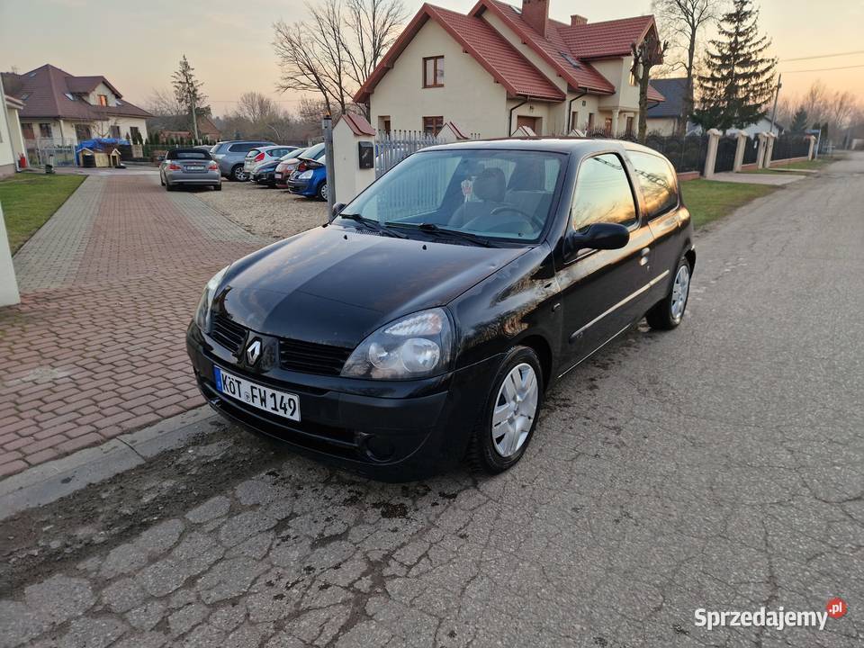 Renault Clio lift 12 8V 60