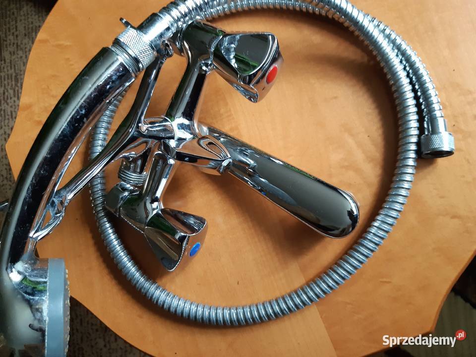 Bateria wannowa ścienna