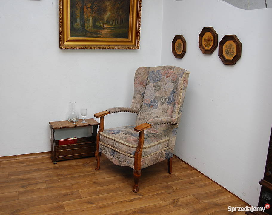 PIĘKNY I WYGODNY USZAK FOTEL NA SPRĘŻYNACH Świdnica