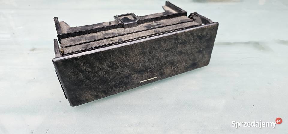 Schowek pod radio mercedes w210 avantgarde wielkopolskie Zbąszyń sprzedam