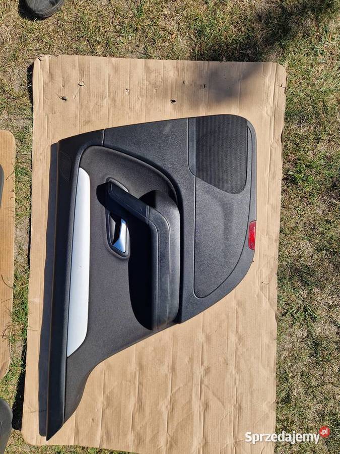 Fotele i boczki Volkswagen Passat CC