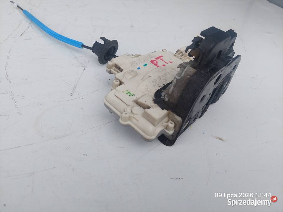 AUDI A8 D3 42 TDI 0510 ZAMEK DRZWI PRAWY TYŁ Włoszczowa
