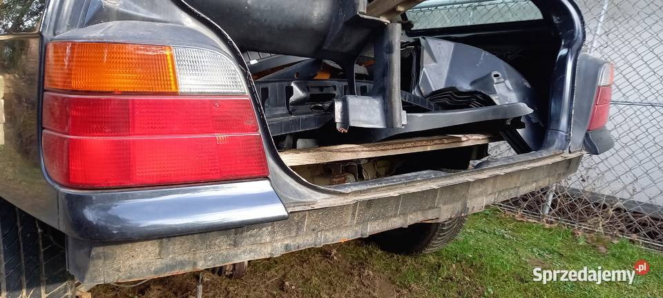BMW e36 kombi pas tylny okulary lamp podkarpackie Brzozów