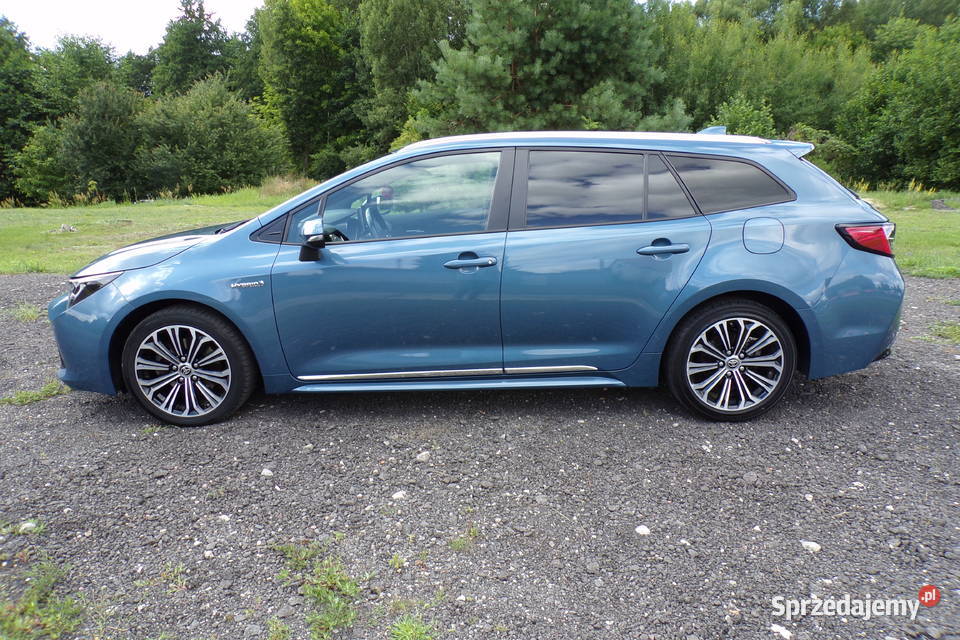 Toyota Corolla XII Kombi 20 Hybrid Dynamic Force Piła sprzedam