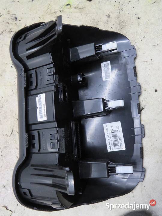 PANEL PRZEŁĄCZNIK KLIMATYZACJI KIA RIO IV V 17