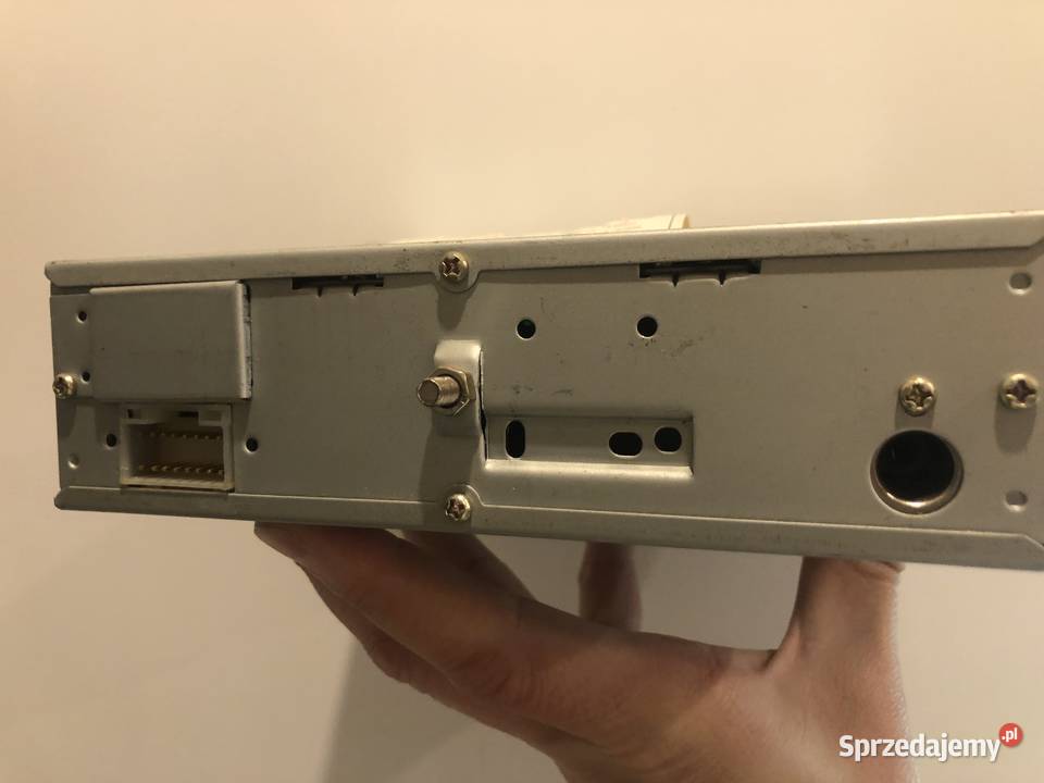 Różne radia samochodowe sprawne