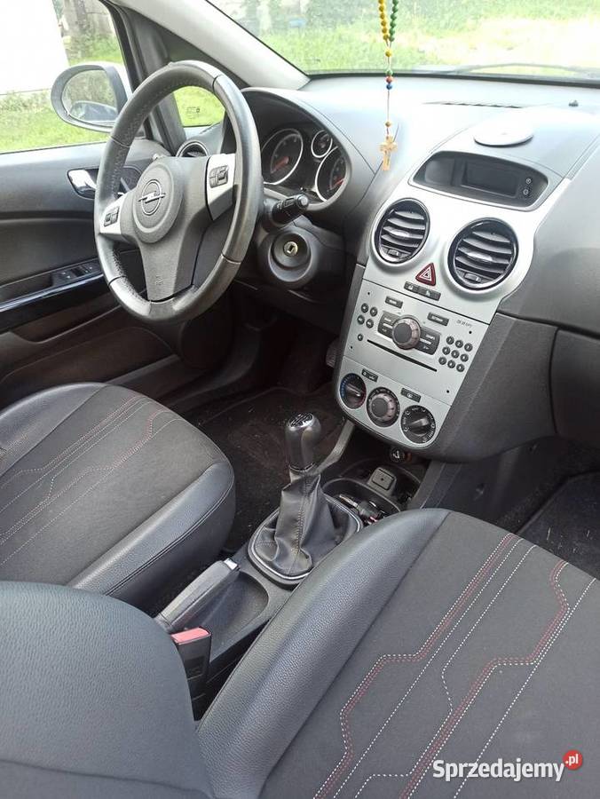 Opel Corsa diesel 2012 do remontu klimatyzacja sprzedam