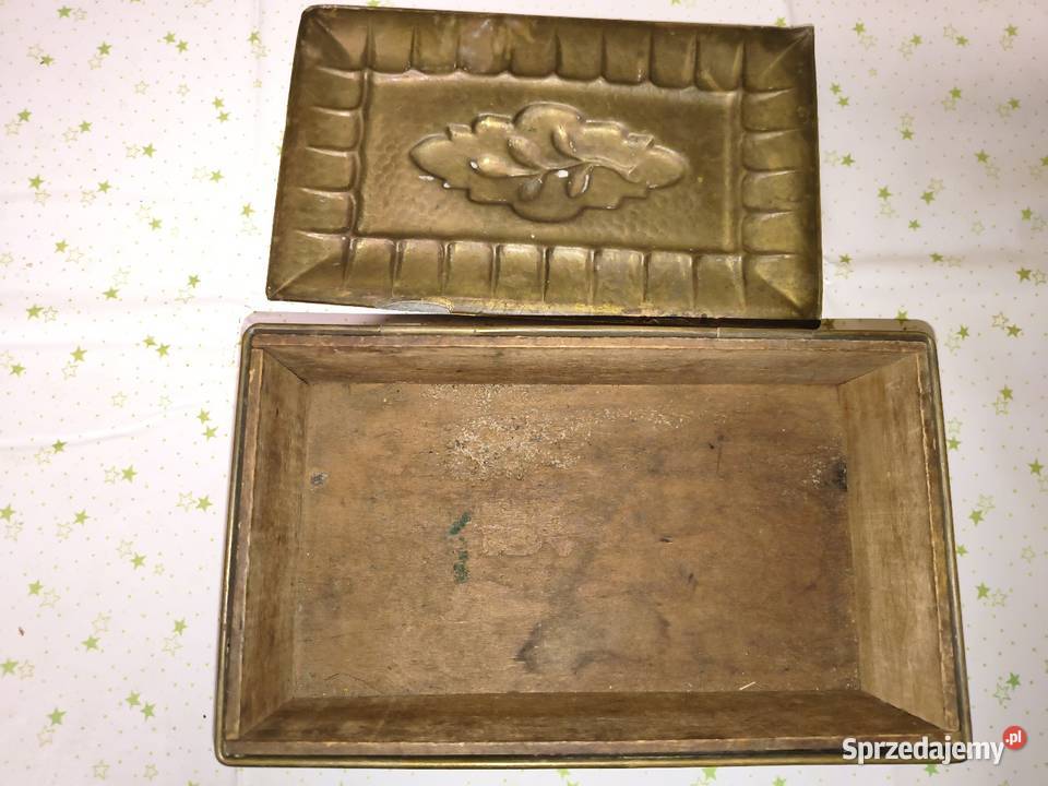 Piękne stare pudełko Chorzew