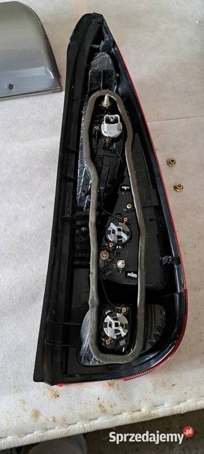 lampy do Toyota Yaris Verso z roku 2003 Toruń