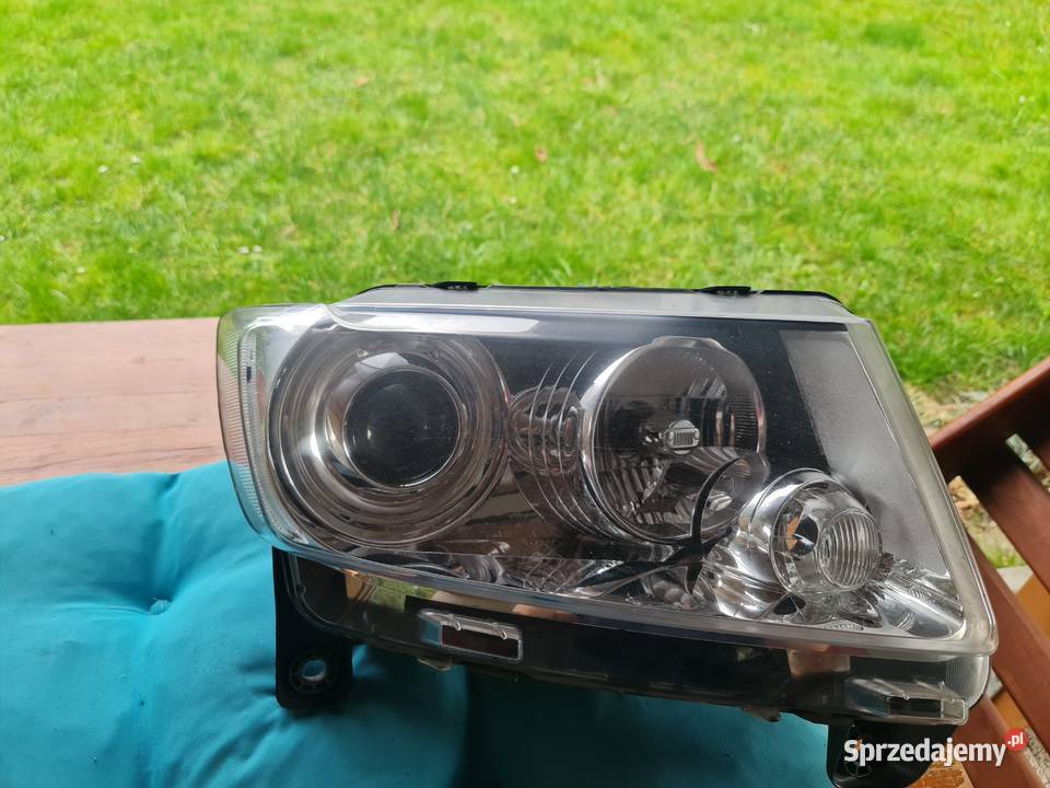 Jeep Grand Cherokee lampa Lewy przód 55079408AG śląskie
