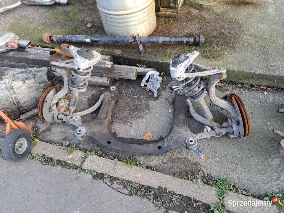 Zwrotnice audi a4 b6 b7 Zawieszenie i amortyzacja Wrocław sprzedam