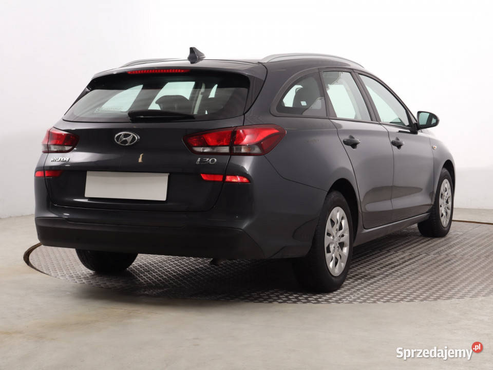 Hyundai i30 15 DPI asystent pasa ruchu i30