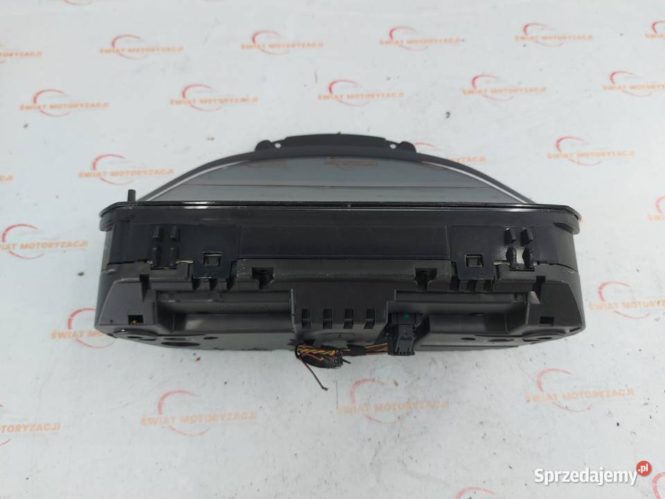 BMW E82 E88 20D 11r licznik zegary ANGLIK osobowe Kielce