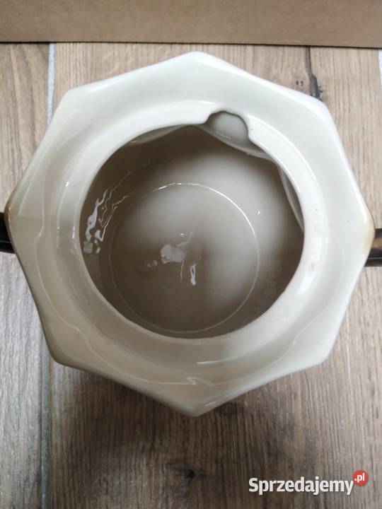 Cukiernica z różą pomorskie