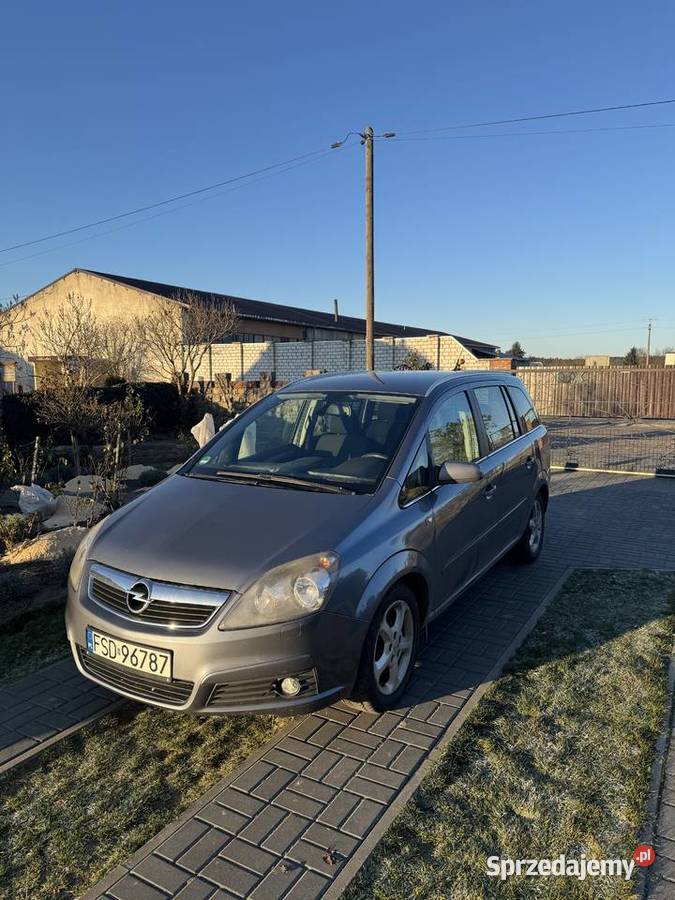 Opel Zafira 2007 19 CDTI 1910cm3 Dobiegniew sprzedam