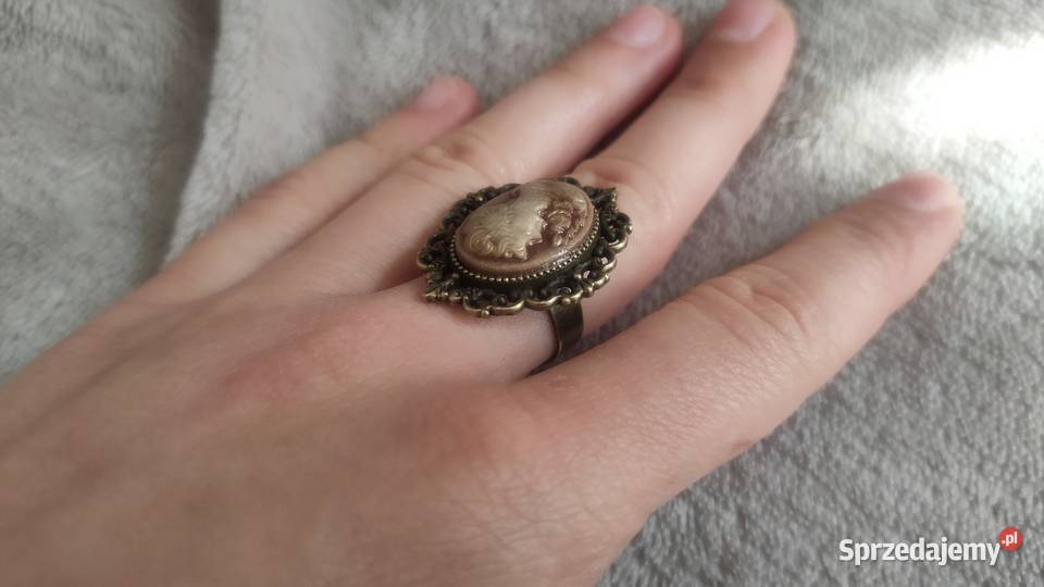 Regulowany pierścionek vintage retro piękny Tarnowskie Góry