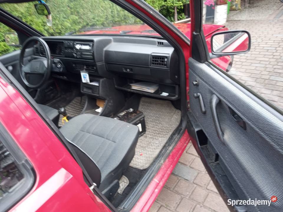 Vw Golf II 12 BGaz klasyk kolekcjonerów nieuszkodzony sprzedam