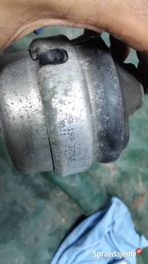 AUDI A4 B7 B6 PODUSZKA SILNIKA 8E0199382K Bełchatów