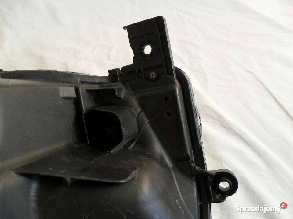 Reflektor Przód strona lewa Toyota CHR I Nowy Tomyśl