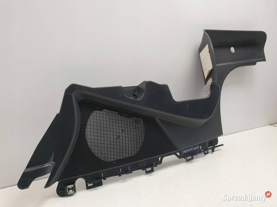 Mercedes C207 A207 PAWA OSŁONA BAGAŻNIKA Boczek Rudka