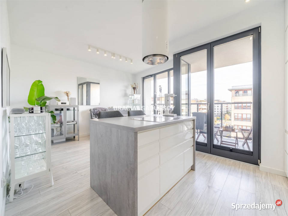 Mieszkanie Kraków Czerwone Maki 65m2 4 pokojowe blok