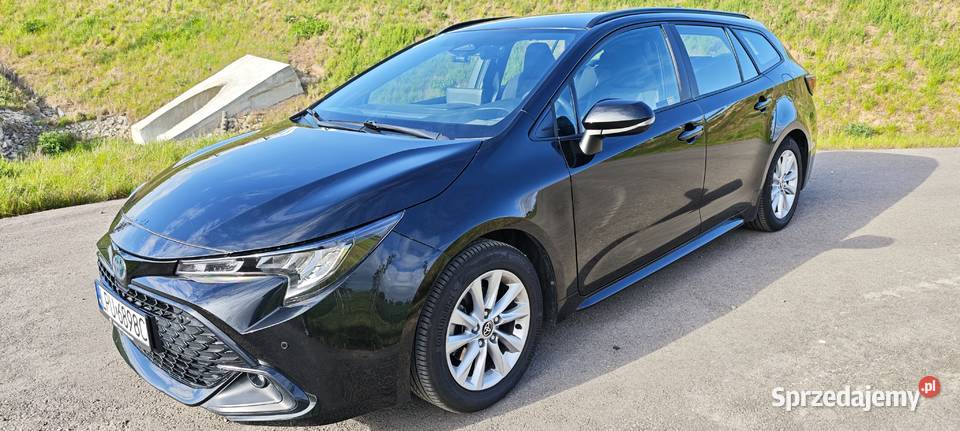 Toyota Corolla 18 Hybryda 2024 Salon Polska Rok produkcji 2024 Nałęczów