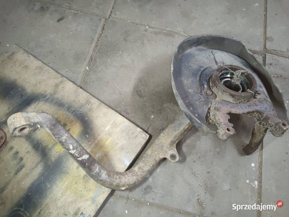 Zwrotnica zwrotnice tył tylne lewa prawa Audi a4 osobowe Sanok sprzedam