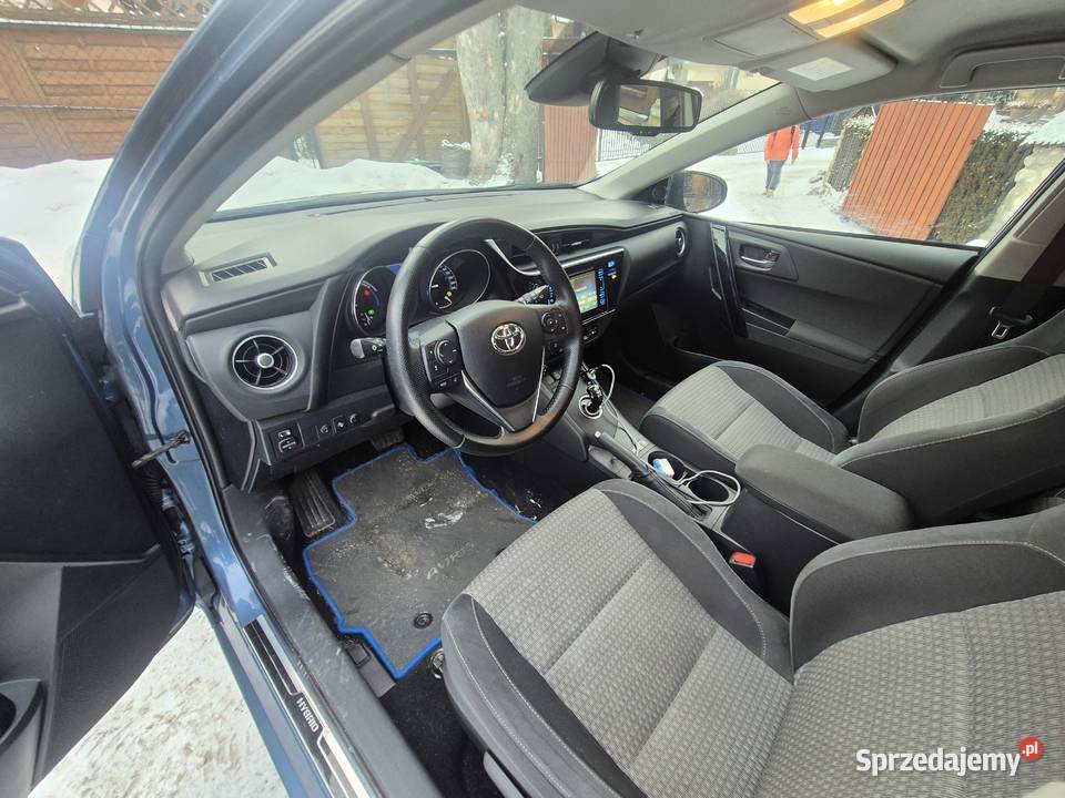 Toyota Auris 18 Hybryda 1800cm3 Auris małopolskie
